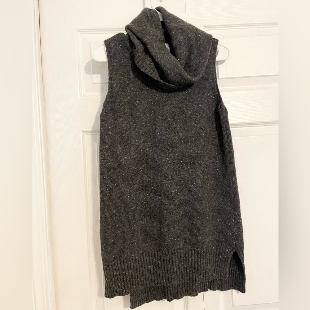 MIA MAI Wool Silk Blend Sleeveless Turtleneck Sweater - Picture 5 of 8